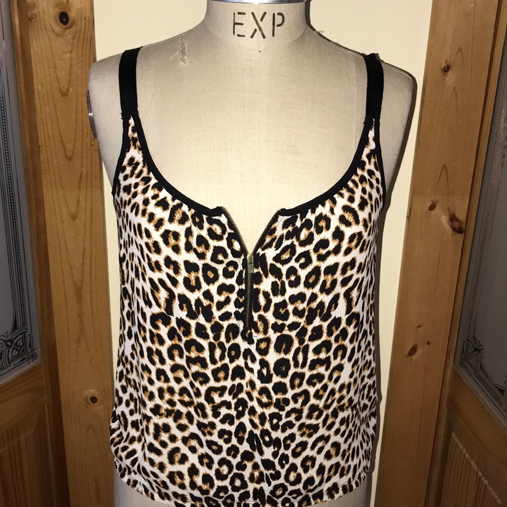 Express Tank Top - Picture 2 of 3